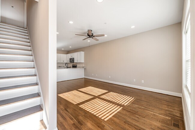 Foto del edificio - 80 E Stevens St