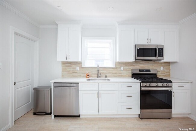 Building Photo - 310 Columbus Pkwy