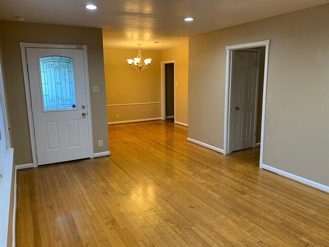 Foto del edificio - 6407 Overdale St
