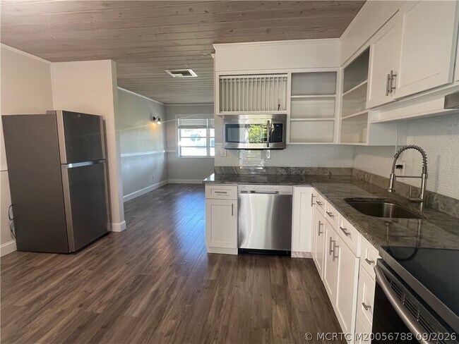 Foto del edificio - 885 NW River Shores Blvd