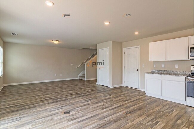 Foto del edificio - 1710 Hannah Ct