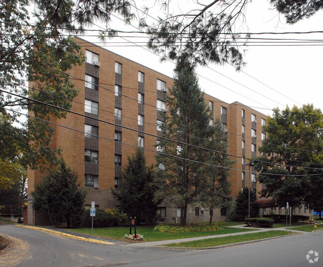 Raymond Watkin Apartments Apartments in Saratoga Springs, NY