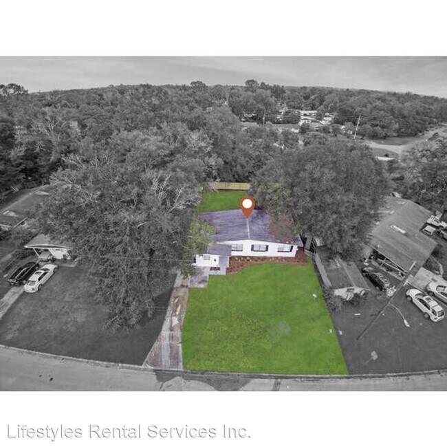 Foto del edificio - 5 br, 2 bath House - 6813 Biddy Lane