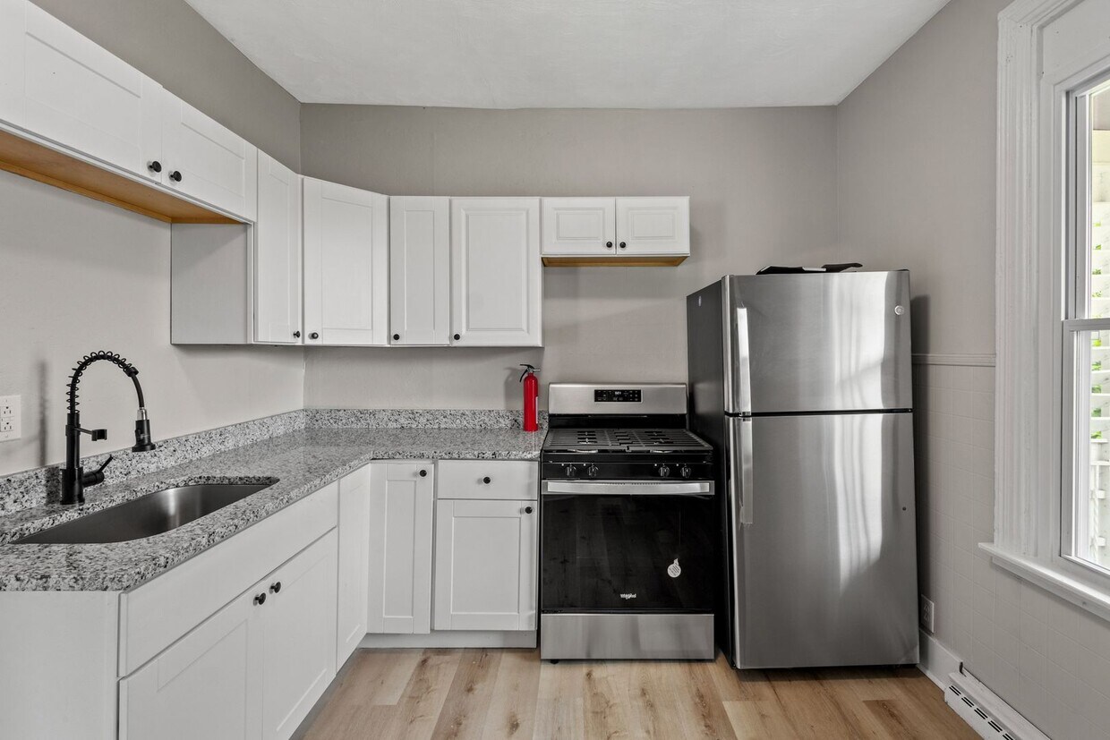 Beautiful 2 bedroom home in Homestead available August 1! - Beautiful 2 bedroom home in Homestead available August 1!