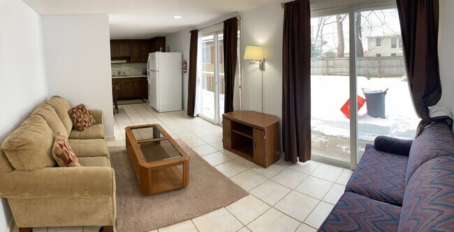 Sala de estar - 1001 Oak Ridge Ave