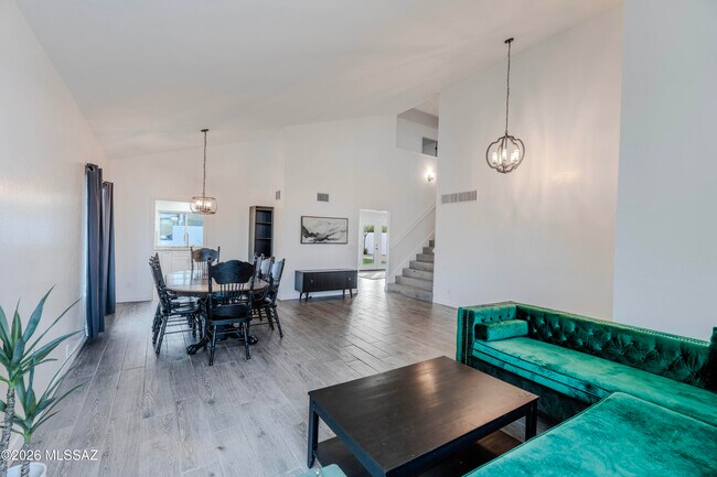 Building Photo - 4641 N Paseo De Los Cerritos
