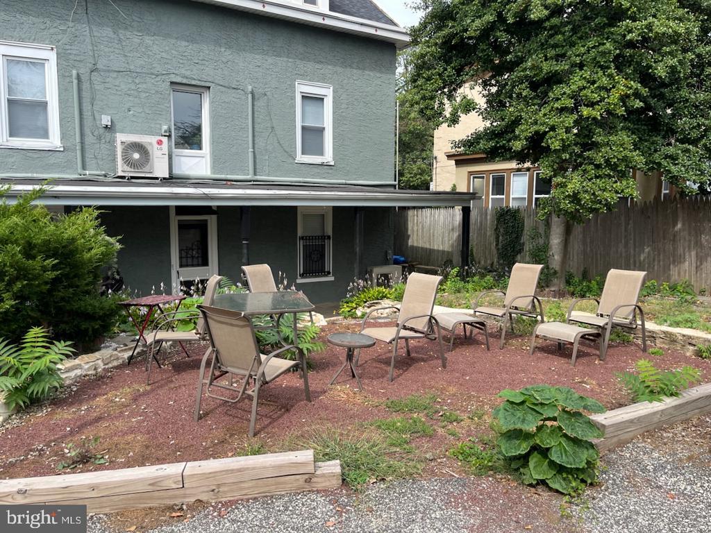 Foto principal - 357 Lyceum Ave
