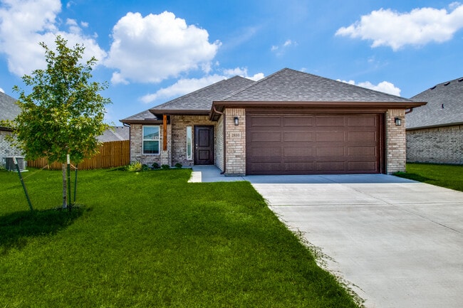Photo - 2810 Clover Dr (Sherman, TX) House