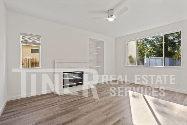 Building Photo - Updated 3 Bedroom Folsom Home