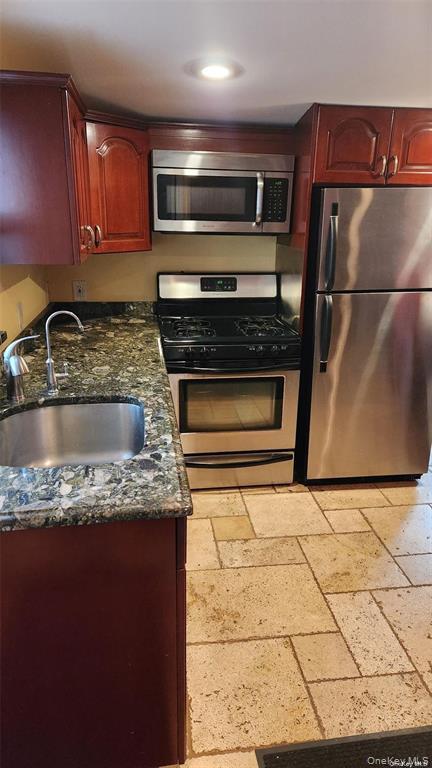 Foto del edificio - 8 Roswell Pl