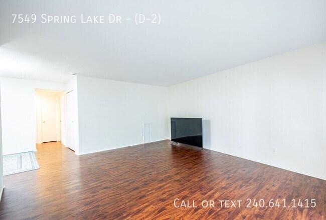 Foto del edificio - 7549 Spring Lake Dr