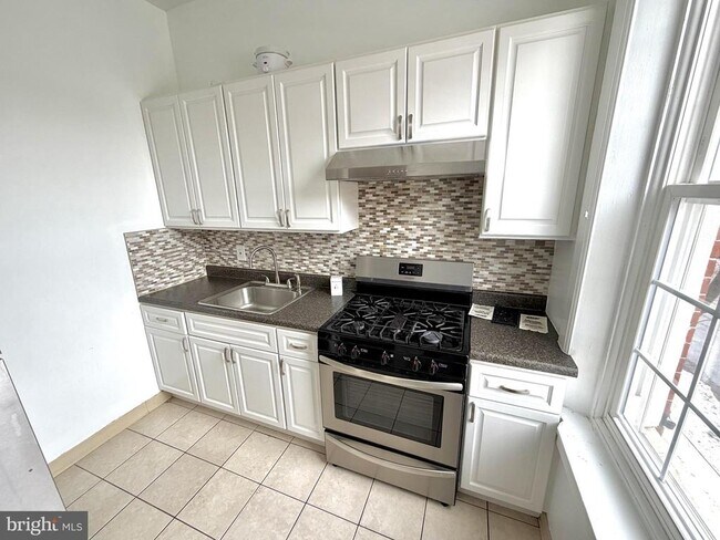 Foto del edificio - 136 S 5th St