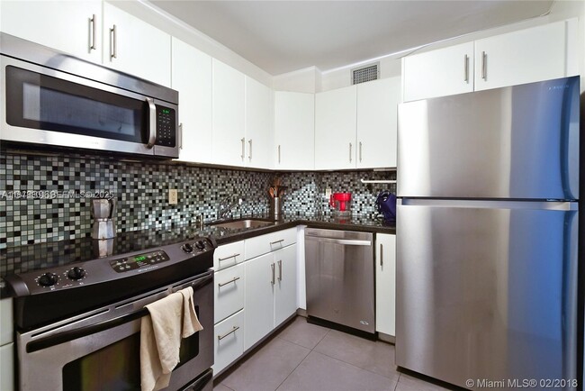 Foto del edificio - 1345 Lincoln Rd