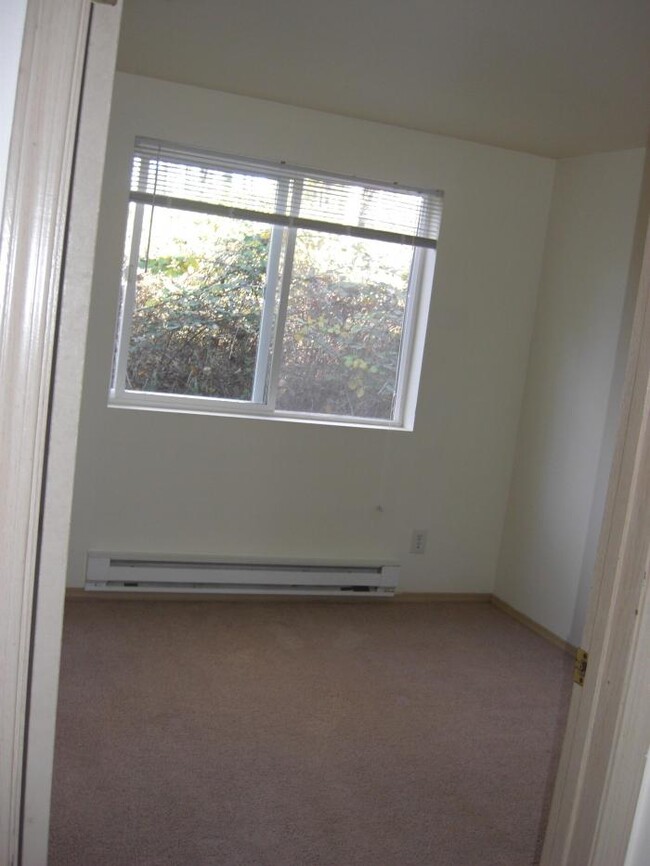Building Photo - 2 bedroom in Lake Stevens WA 98258