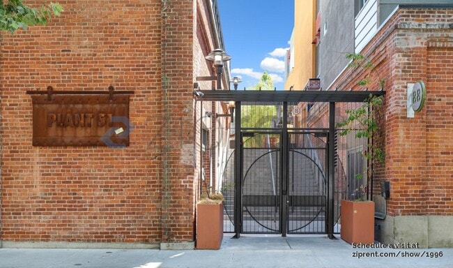 Building Photo - 88 Bush St