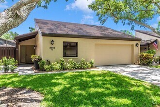 Building Photo - 3902 Glen Oaks Manor Dr