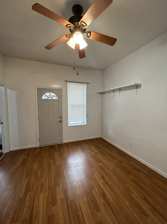 Building Photo - 1 bedroom in Chicago IL 60622