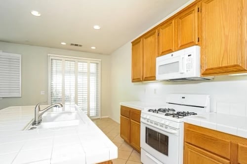 Building Photo - 4550 Jade Ct
