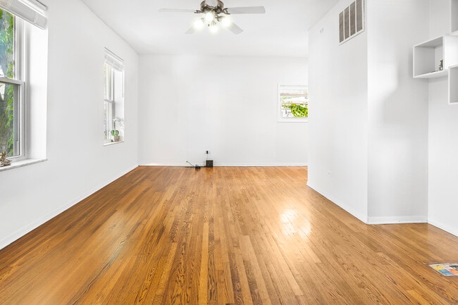 Building Photo - 1337 W Flournoy St