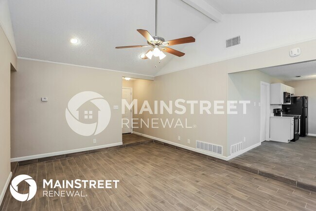 Foto del edificio - 6707 Country Creek Dr