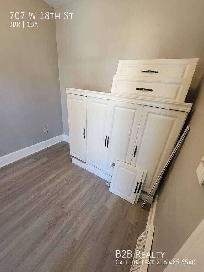 Foto del edificio - 707 W 18th St