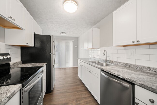 Foto del edificio - 11512 E Railroad Ave