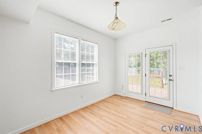 Building Photo - 5412 Huntington Ave