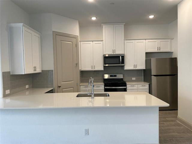Building Photo - 10547 Anna Island Dr