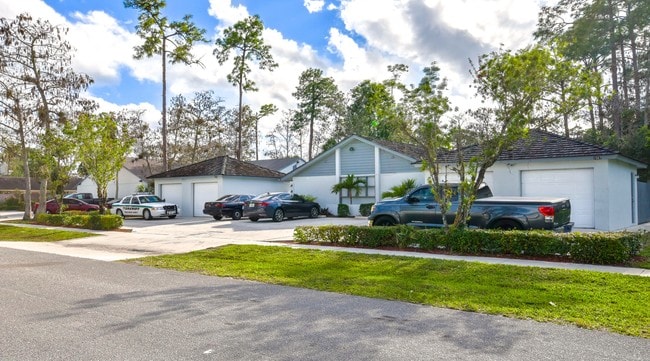 Building Photo - 1577 Hawthorne Pl