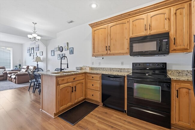 Building Photo - 1250 W 2420 S