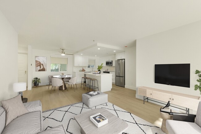 Building Photo - Larkspur Courts