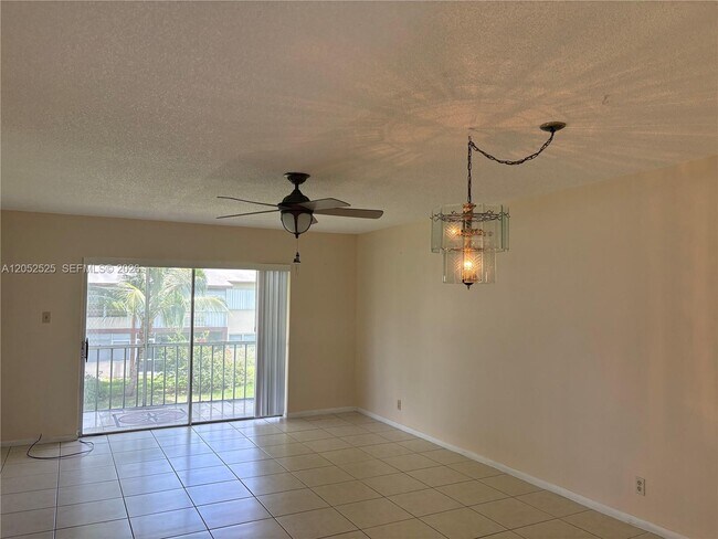 Foto del edificio - 7305 NW 4th Pl
