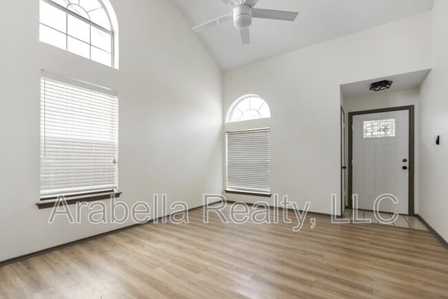 Building Photo - 6931 Quail Branch