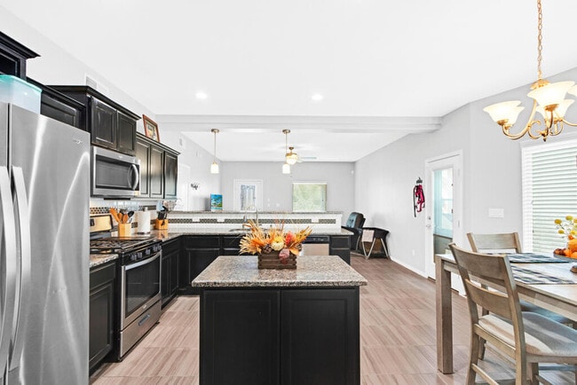 Building Photo - 14920 Harry Flournoy