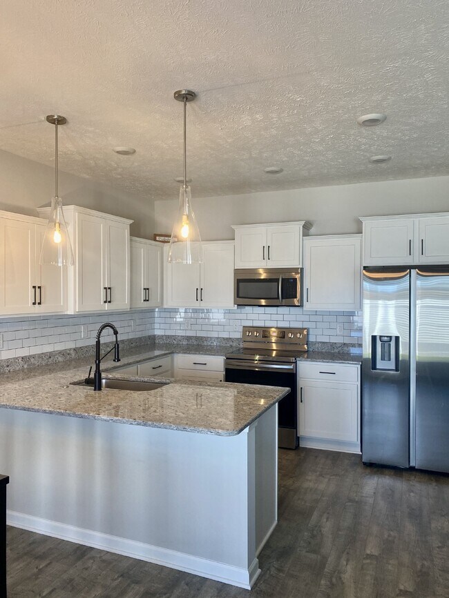 Foto del edificio - Beautiful Murfreesboro Townhome!