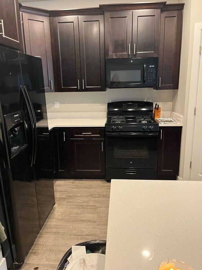 Foto del edificio - Three bedroom, 2.5 bath townhome in Cedar City