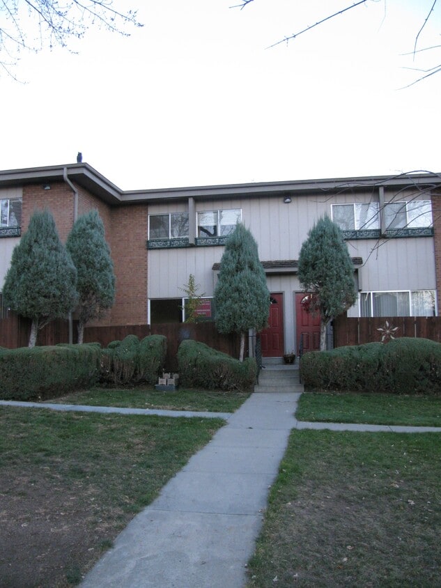 Primary Photo - 2806 Eaton St