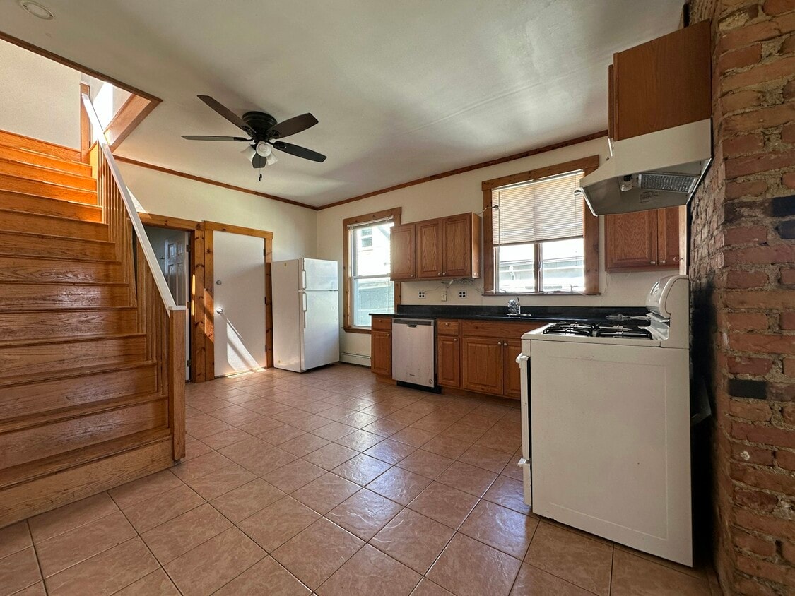 Photo - 3 Sachem Street, Unit #3