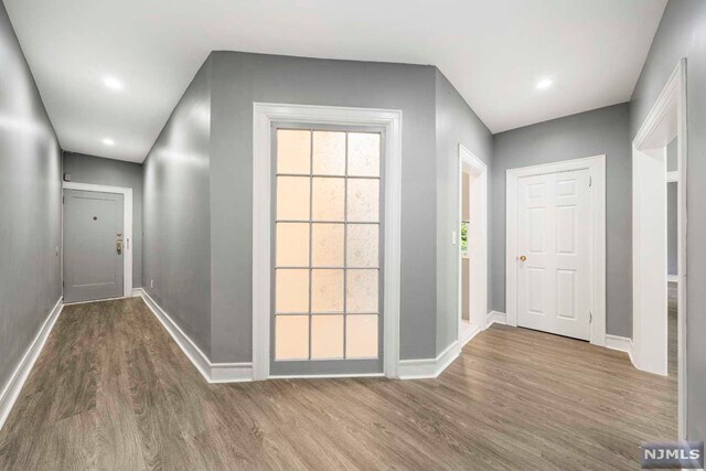 Foto del edificio - 218 Broad Ave