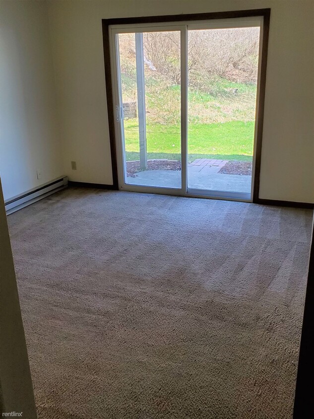 Foto del edificio - 325 W Hazel St