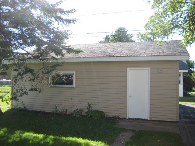 Building Photo - 902 S 7th Ave