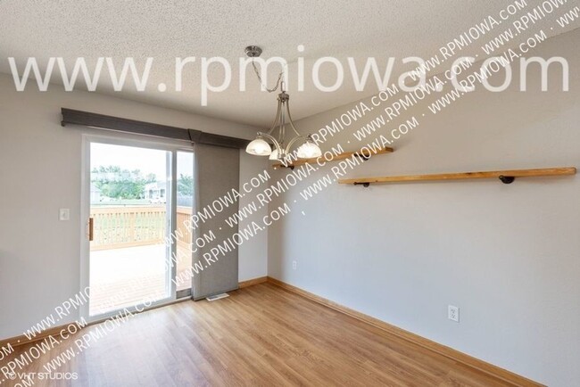 Foto del edificio - GREAT LOCATION!! 3 Bed, 2 Bath Home in Ankeny