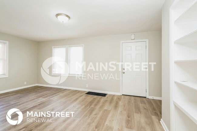 Building Photo - 340 S Dearborn St