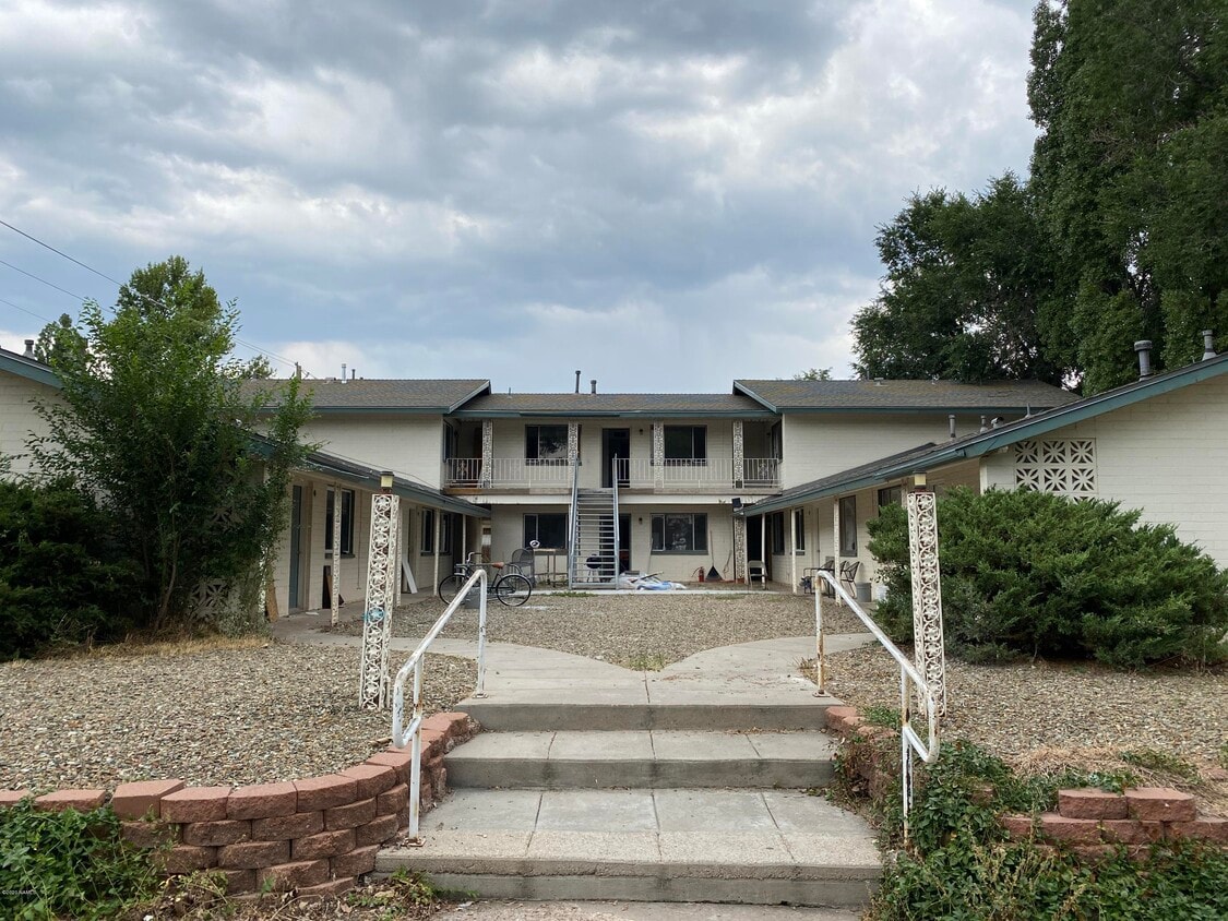220 W Cherry Ave Unit 210, Flagstaff, AZ 86001 Apartment for Rent in