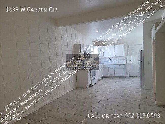 Foto del edificio - 1339 W Garden Cir