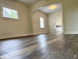 Building Photo - 2128 McDougall Ave