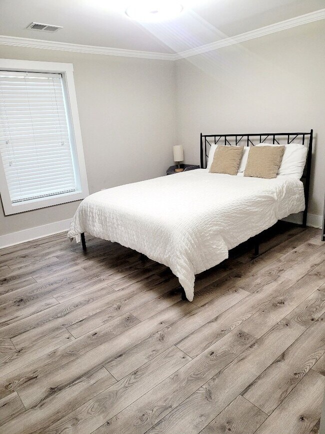 Foto del edificio - 1004 Pine St