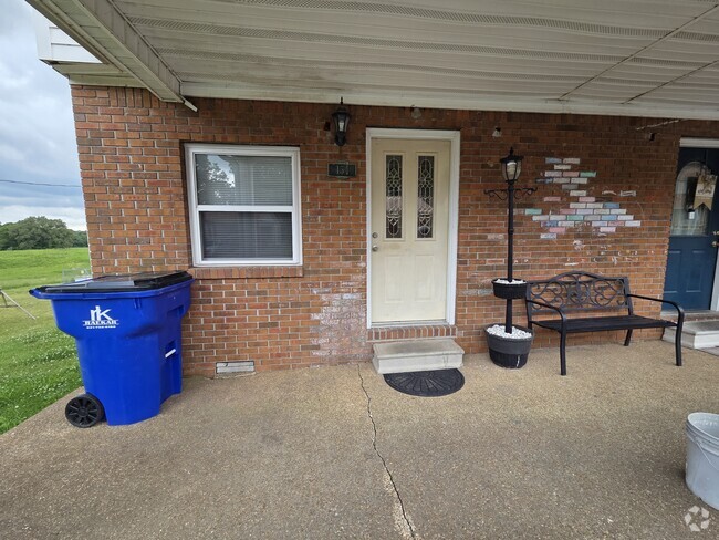 Building Photo - 154 Davis Ln