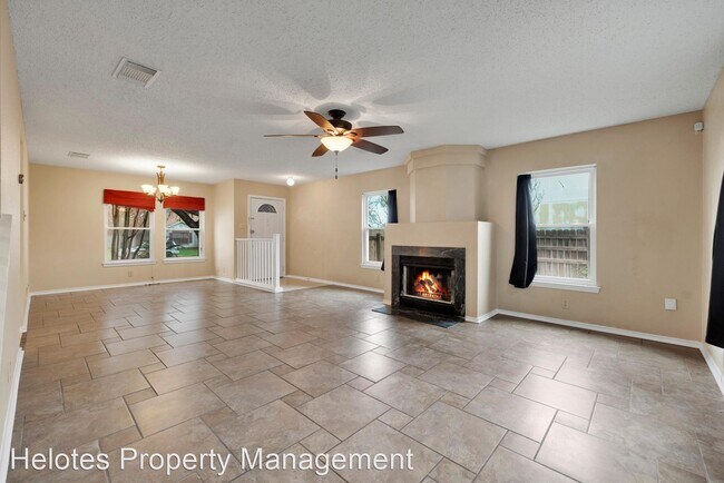 Foto del edificio - 3 br, 2.5 bath House - 9235 Bowen Dr.