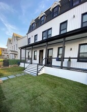 Building Photo - 6 Larsen St